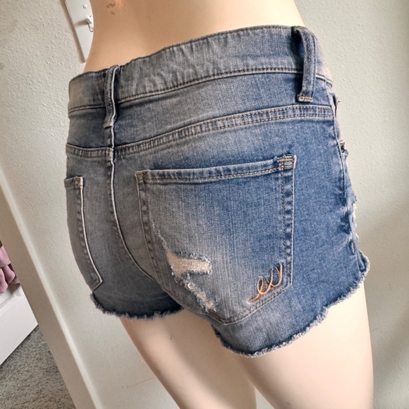 Express Jean shorts - Picture 4 of 8